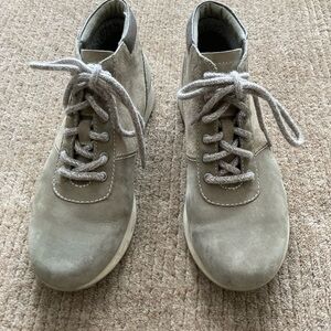 Dansko Ginny Ankle Boots